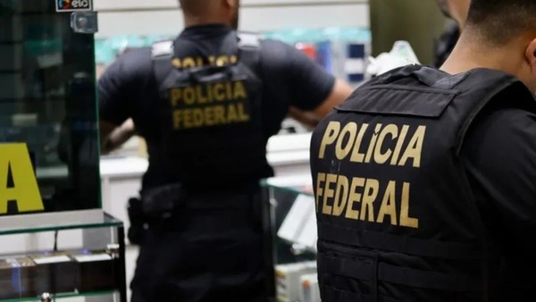 Deputado e ex-senador são alvos de operação da PF contra desvio de emendas