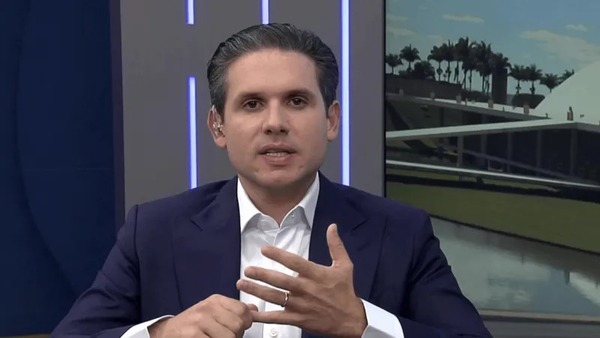 Queremos levar PEC da escala 6x1 ao plenário da Câmara em maio, diz Motta