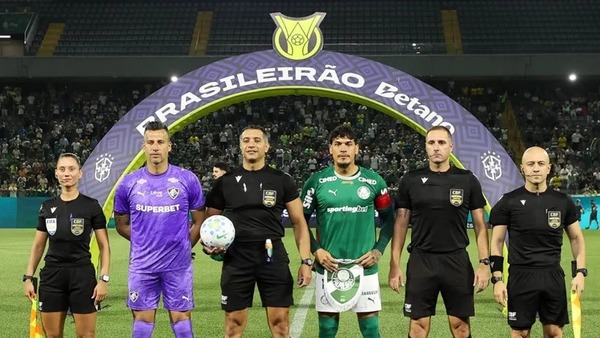 Polêmica em Palmeiras x Fluminense: o que diz a regra sobre saída de bola?