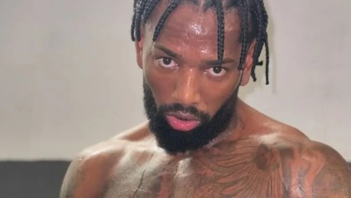 Nego do Borel rebate piada sobre fila de camarote: "Não sou diferente"