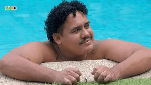 Ex-BBB Lucas Buda impressiona ao revelar perda de 31kg: "Sem dietas"
