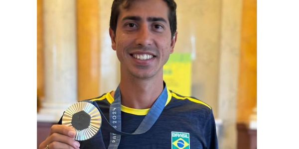 Caio Bonfim ganha prata em etapa mundial da marcha atlética na China