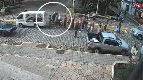 Vídeo: Mulher é baleada durante o velório da mãe no Sul de Minas