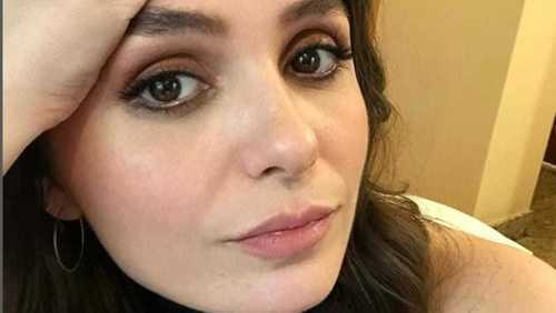 O que é acatisia, doença que paralisou e levou Monica Iozzi à internação