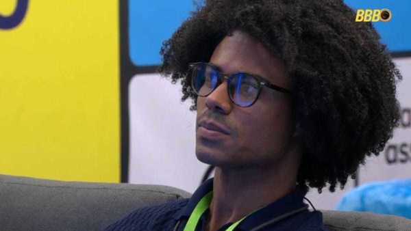 Breno promete vingança ao chegar no Quarto Secreto: 'Vai ter volta'