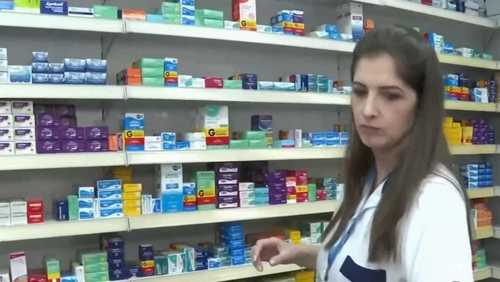 Câmara aprova venda de remédios em supermercados com exigências