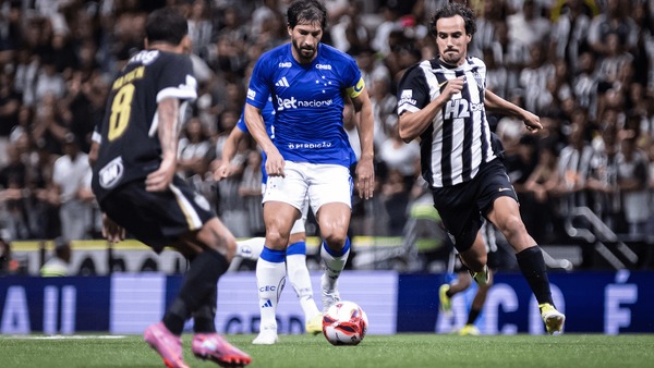 Briga generalizada na final do Campeonato Mineiro tem 23 expulsos