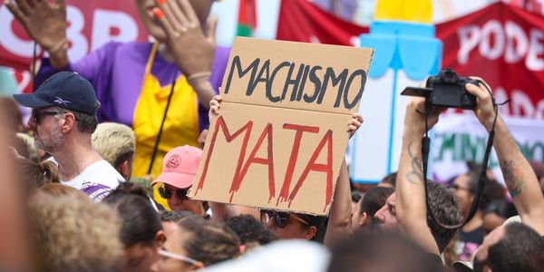 Entenda o que são “redpill” e outros termos de ódio contra mulheres