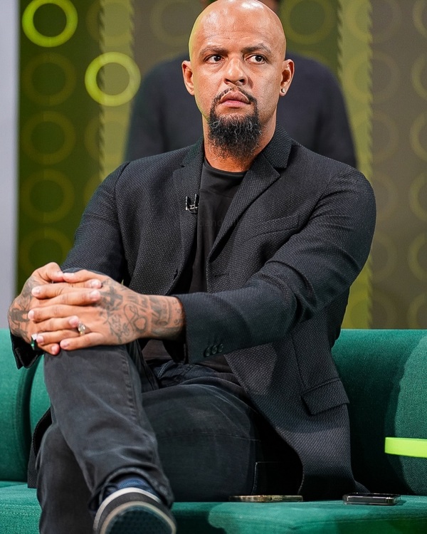 Felipe Melo é acusado de ameaça após briga com vizinha: "Ele é violento"