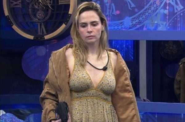 O que aconteceu com Ana Paula na festa do BBB? Entenda polêmica do vestido