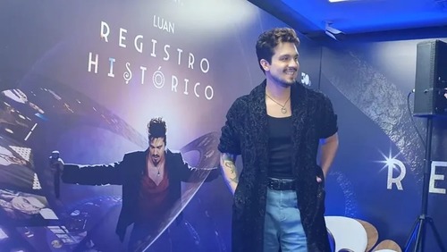 Luan Santana revela sonho de parceria com Taylor Swift: "Feat dos sonhos"