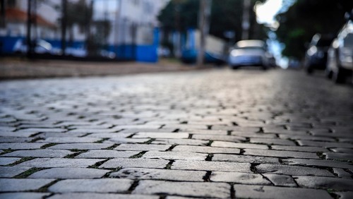Interdição emergencial fecha acesso à Avenida Independência a partir da Avenida Nove de Julho