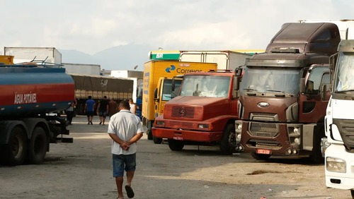 Caminhoneiros confirmam greve nacional por alta do diesel nesta semana