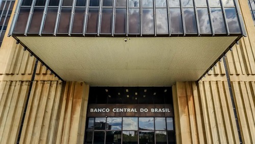 Copom se reúne nesta quarta com petróleo sob pressão da guerra