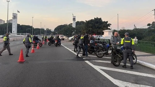 Operação com 2 mil policiais mira gangue do quebra-vidro em São Paulo