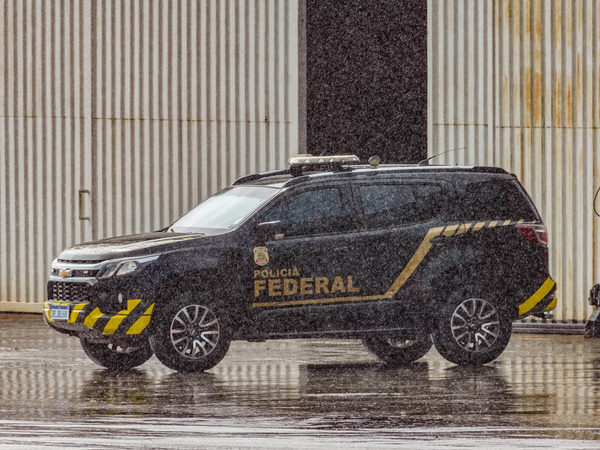 Mendonça atende PF e prorroga inquérito do banco Master por mais 60 dias