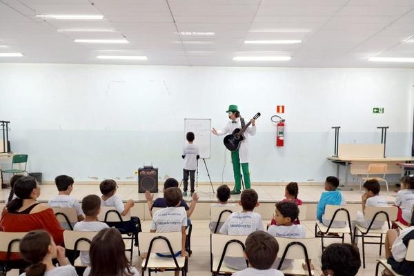 Projeto leva Educação Financeira a escolas municipais de Ribeirão Preto