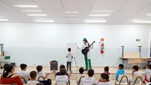 Projeto leva Educação Financeira a escolas municipais de Ribeirão Preto