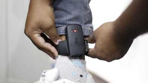 Senado aprova uso imediato de tornozeleira para agressores de mulheres