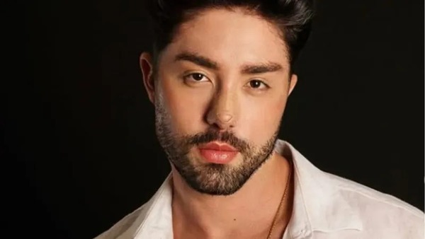 Rico Melquiades revela busca por cirurgia para diminuir altura: "Acho alto"