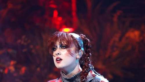 Jude Law é pai da menina centro de polêmica com Chappell Roan; entenda