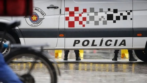 Crianças são encontradas mortas dentro de carro no litoral de SP