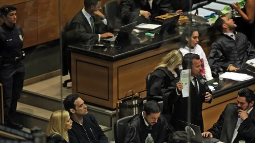 Advogados deverão pagar custos do adiamento da sessão sobre caso Henry