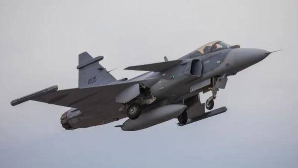 F-39E Gripen: Brasil apresenta o 1º caça supersônico fabricado no país