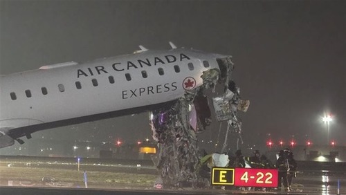 Falhas humanas e técnicas causaram colisão entre avião e caminhão nos EUA