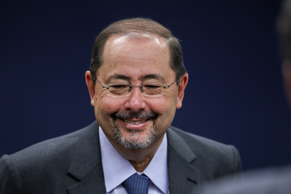 Cunhado de Vorcaro fecha com advogado de Bolsonaro e encaminha delação