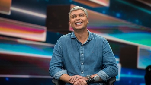 Joel Datena conta bastidores da relação com pai fora da TV: "É para poucos"