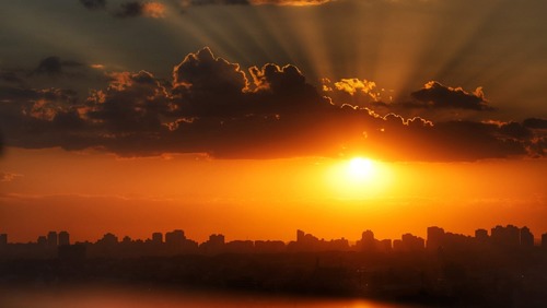 Onda de calor extrema deve elevar temperaturas acima dos 40°C no outono