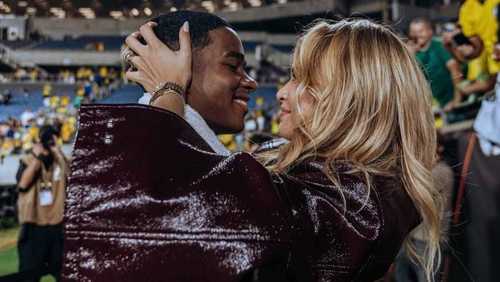 Esposa de Endrick celebra boa atuação pelo Brasil: 'Confie no Senhor'