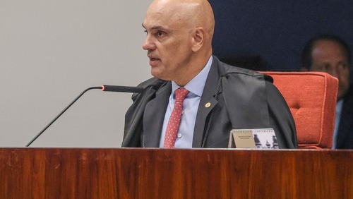 Alexandre de Moraes nega ter viajado em aviões de Vorcaro