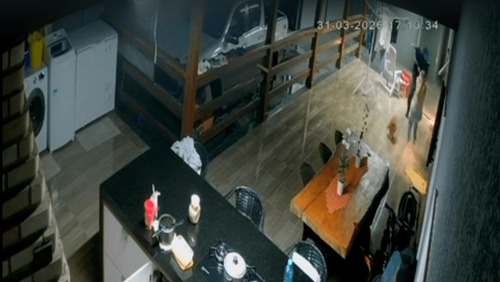 VÍDEO: mulher mata assaltante a tiros e marido é baleado durante roubo