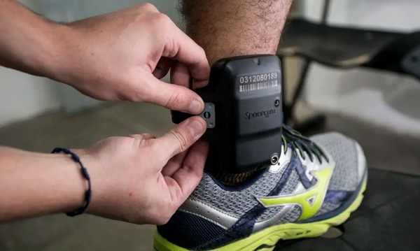 PM informa ao STF troca de carregador da tornozeleira de Bolsonaro