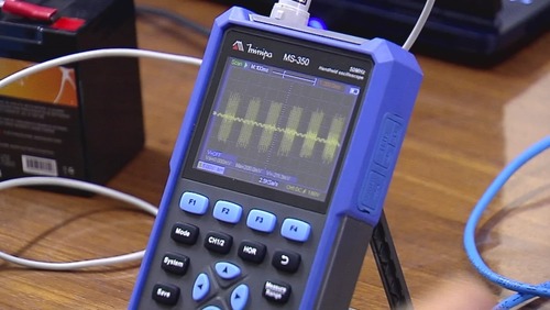 Protótipo da UFRJ reduz tremores de Parkinson em 40% durante testes