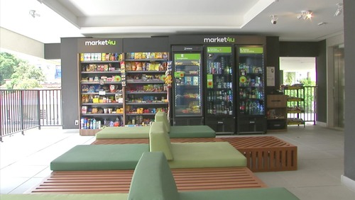 Minimercados em condomínios usam IA para combater furtos e fraudes