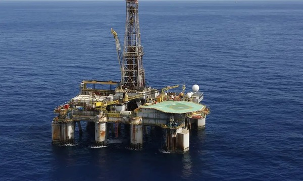 Governo lança pacote bilionário para conter alta dos combustíveis