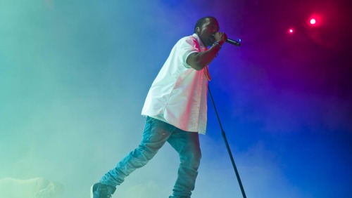 Kanye West é impedido de entrar no Reino Unido e festival é cancelado
