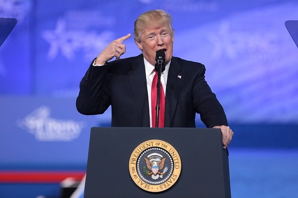 Donald Trump adia ultimato feito ao Irã por duas semanas