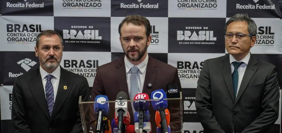 Brasil e EUA anunciam acordo de combate ao tráfico de armas e drogas