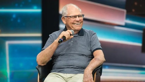 Irmã de Silvio Matos lamenta morte do ator: "Vai descansar por um tempo"