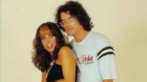 Morre Mister Sam, DJ que revelou cantora Gretchen, aos 80 anos