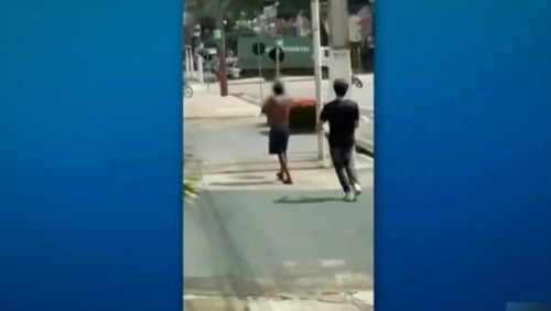 Alunos são afastados de universidade após atacarem homem com arma de choque