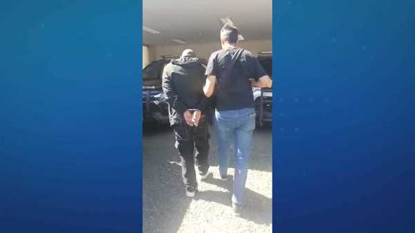 Homem mata a mãe, decepa dedo para roubar dinheiro e é preso no velório