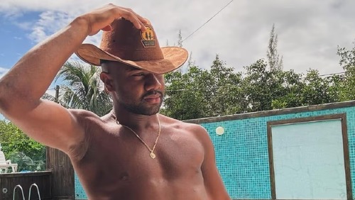 Davi Brito garante que nunca fará conteúdo adulto: 'Respeito aos meus fãs'