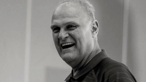 Morre Oscar Schmidt, maior jogador da história do basquete brasileiro