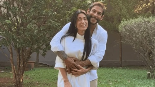 Gravidez de Michelle Barros e Shia Phoenix era marketing de roupa fitness