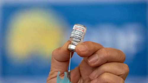 Campanha de vacinação em 100 mil escolas públicas começa nesta semana